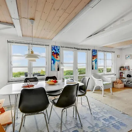 2 Bedroom Cozy In Esbjerg V היירטינג