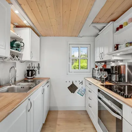 2 Bedroom Cozy In Esbjerg V בית נופש *